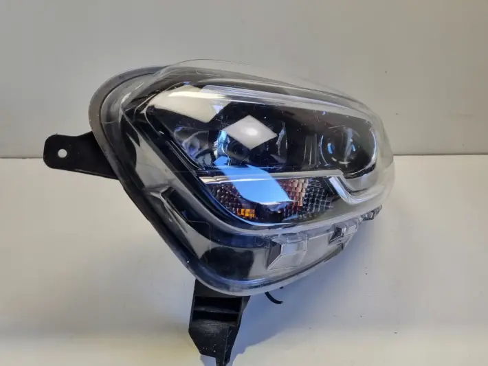 Renault Kadjar PRZEDNIA LAMPA LEWA lewy przód LED EUROPA 260600479R