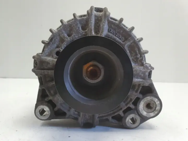 Volvo V40 II 2.0 D3 ALTERNATOR bosch 30659580