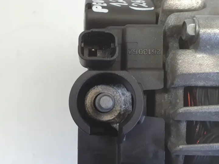 Peugeot 3008 1.2 THP ALTERNATOR Valeo 9670899580 CL12