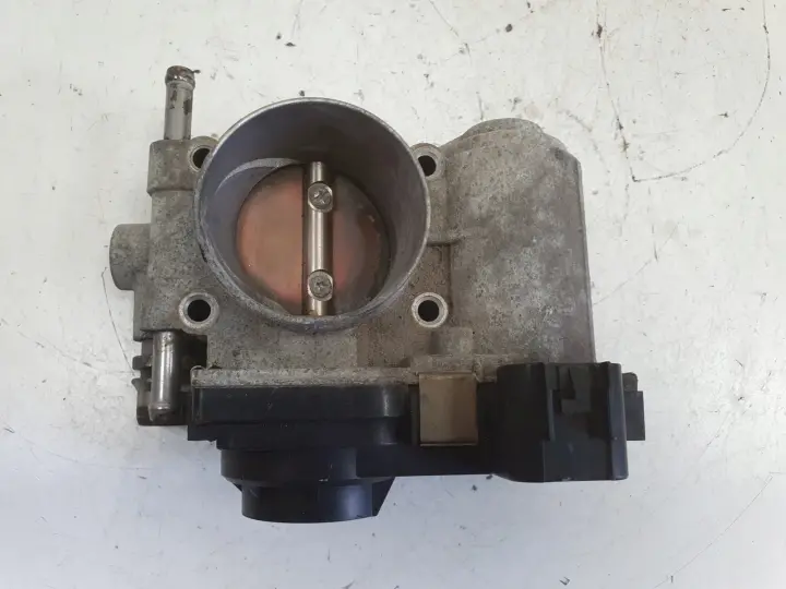 Opel Astra III H 1.6 16V PRZEPUSTNICA 55559227