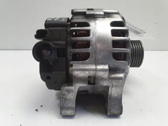 Peugeot 207 1.4 16V ALTERNATOR 9656956280 valeo