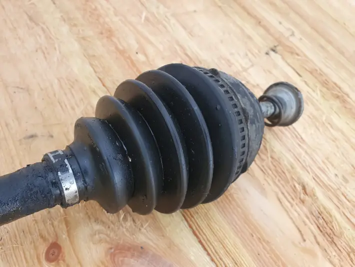 BMW F01 F02 750i Xdrive PRZEDNIA PRAWA PÓŁOŚ Przód