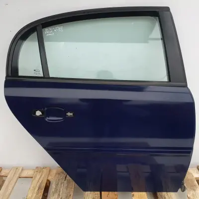 Opel Vectra C SEDAN TYLNE DRZWI PRAWE TYŁ Z20Z