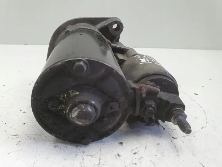 BMW E87 E90 2.0 i ROZRUSZNIK bosch 7524843 0001107426
