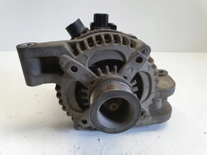 Ford C-Max 1.8 16V ALTERNATOR denso 3M5T-10300-LC 120A