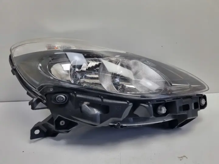 Renault Clio III LIFT PRZEDNIA LAMPA PRAWA prawy przód EUROPA 260107056R