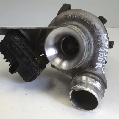 BMW F30 F31 2.0 D TURBOSPRĘŻARKA turbo 8519475