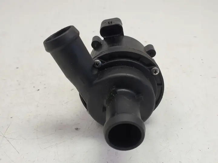 Skoda Rapid 1.6 TDI ELEKTRYCZNA POMPA WODY