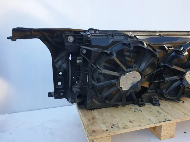 Ford F150 2.7 3.5 V6 14-20r PRZEDNI PAS CHŁODNICE