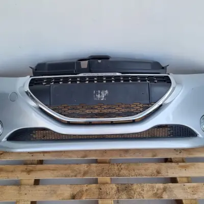Peugeot 208 KOMPLETNY PRZEDNI ZDERZAK przód EZR EZRC GRIL GRILL 9672794477