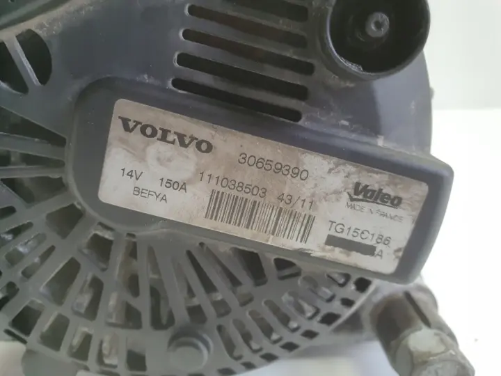 Volvo V60 S60 II 1.6 D2 ALTERNATOR valeo 30659390 150A