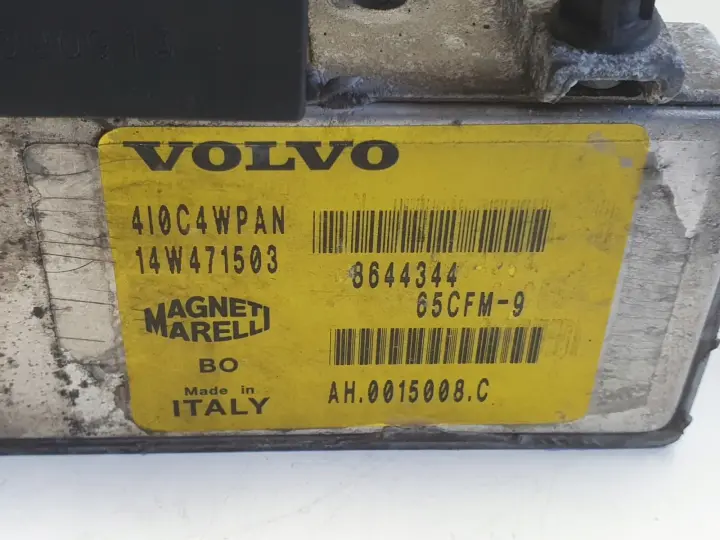 Volvo S80 S60 V70 II 2.4 B PRZEPUSTNICA 8644344
