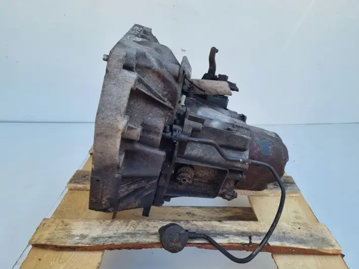 Nissan Qashqai J10 1.6 16V MANUALNA SKRZYNIA BIEGÓW manual JR5132