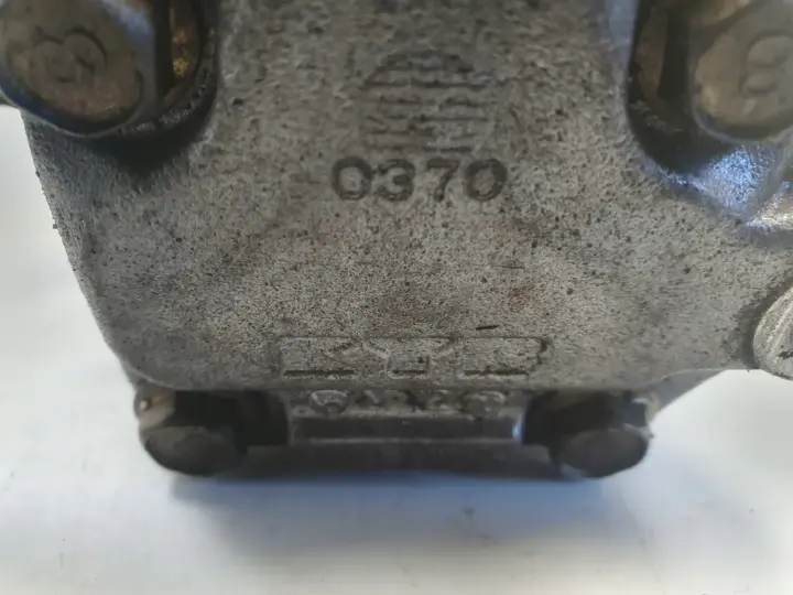 Mazda 3 BK 1.6 16V POMPA WSPOMAGANIA kyb