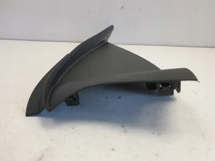 Corsa F 1.2 12V PRAWA OSŁONA DESKI ROZDZIELCZEJ