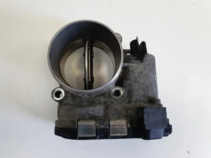 Volvo S60 II V60 2.0 D D3 PRZEPUSTNICA 31216665 bosch 0280750520