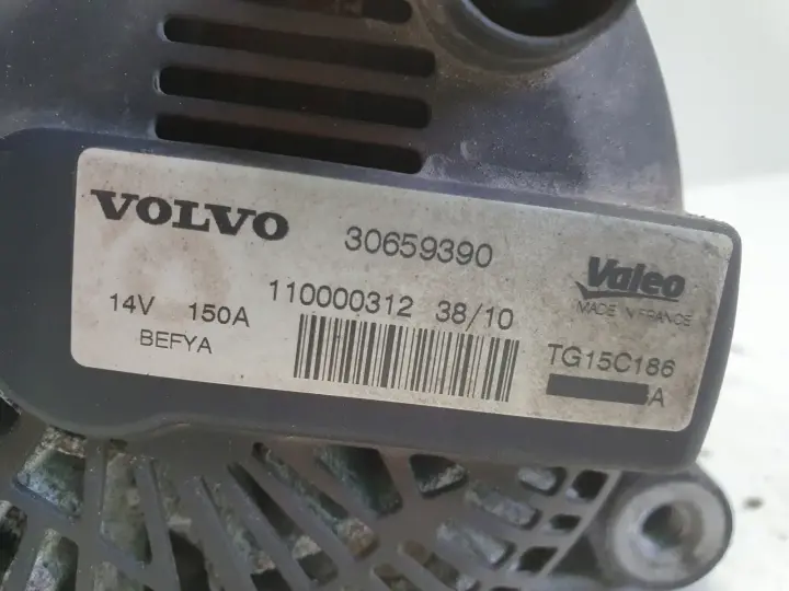 Volvo S40 II 1.6 D2 ALTERNATOR Valeo 30659390 150A