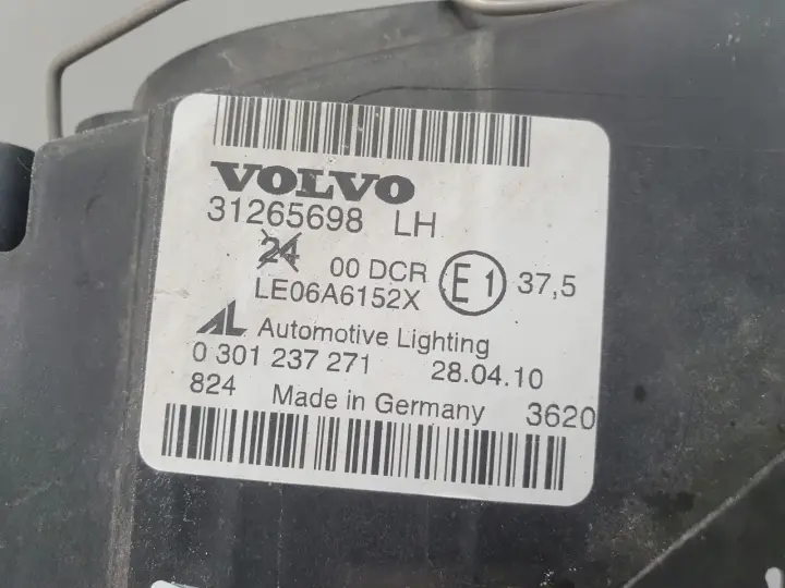 Volvo S40 II V50 LIFT XENON PRZEDNIA LAMPA LEWA lewy przód 31265698