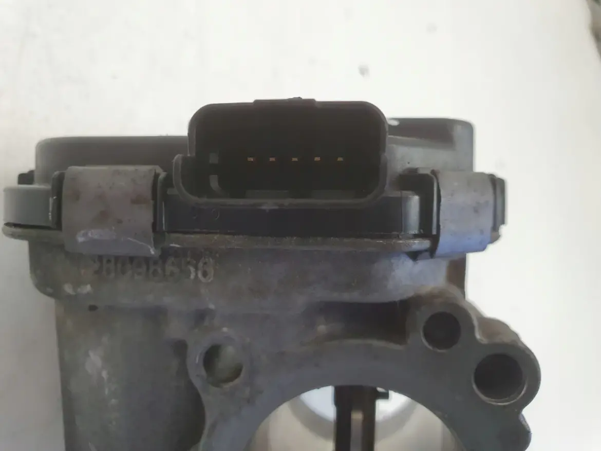 Ford Focus III MK3 1.6 TDCI PRZEPUSTNICA 9673534480 28275019