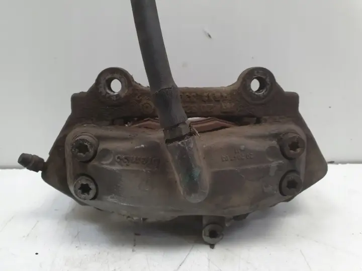 Mercedes W220 W211 LEWY ZACISK HAMULCOWY Lewy przód Brembo