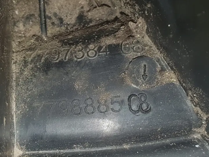 BMW E87 E90 2.0 D KOLEKTOR SSĄCY 7797384