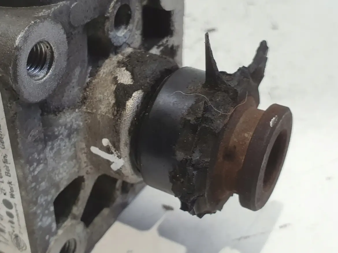 Volvo S60 V70 S80 2.4 D5 POMPA WSPOMAGANIA 30741122