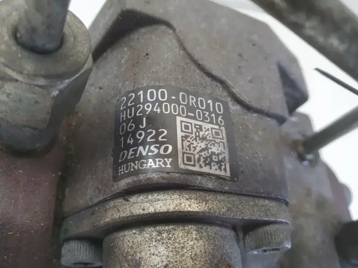 Toyota Avensis T25 2.0 2.2 D4D POMPA WTRYSKOWA paliwa 22100-0R010