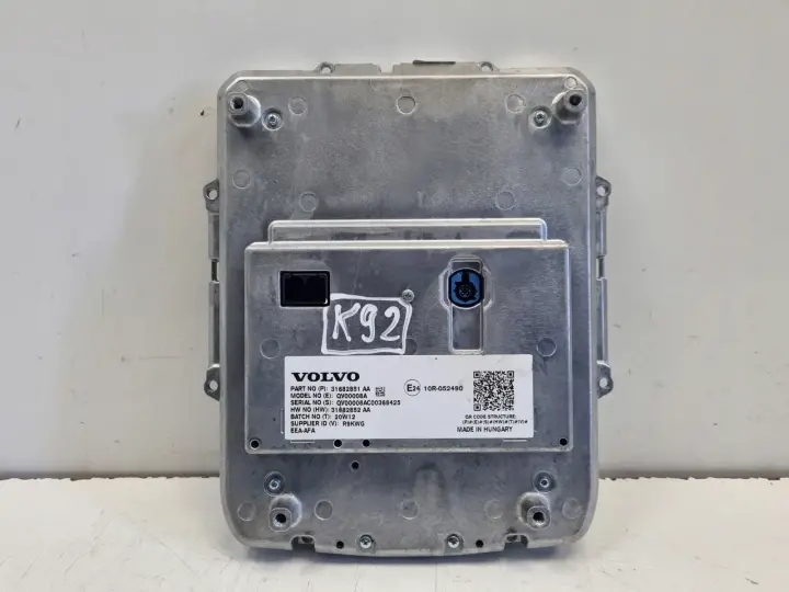 Volvo XC60 II V60 II V90 S90 XC90 II WYŚWIETLACZ EKRAN Nawigacji 31682851AA