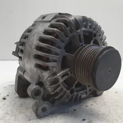 Audi A4 B7 2.0 TDI ALTERNATOR valeo 06F903023H 140A