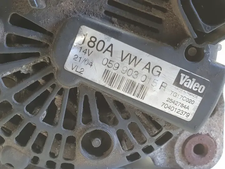 Audi A6 C6 3.0 TDI ALTERNATOR 059903015R valeo 180A