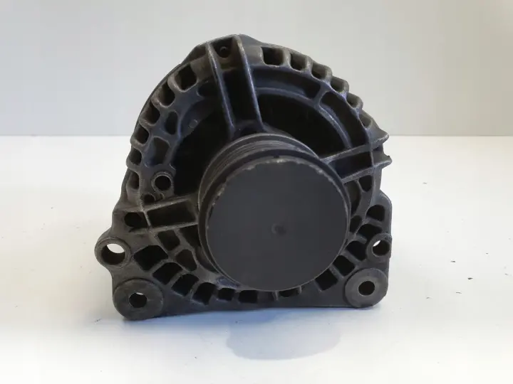 Audi A3 8L Golf IV 1.9 TDI ALTERNATOR bosch