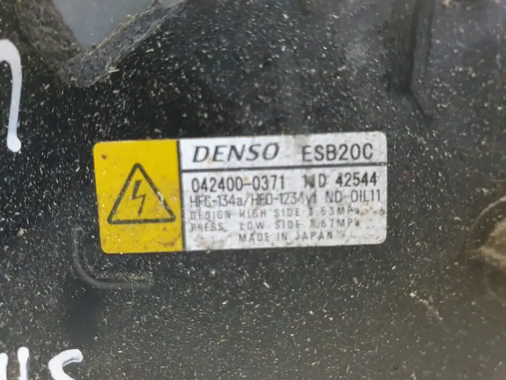 Toyota Prius IV 1.8 SPRĘŻARKA KLIMATYZACJI pompa 042400-0371