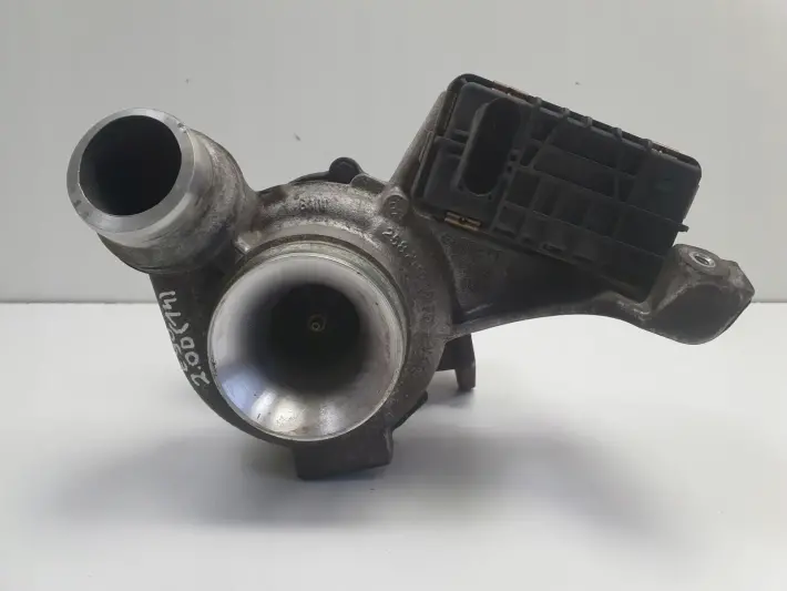 BMW E90 E91 2.0 D TURBOSPRĘŻARKA turbo 7810189C N47