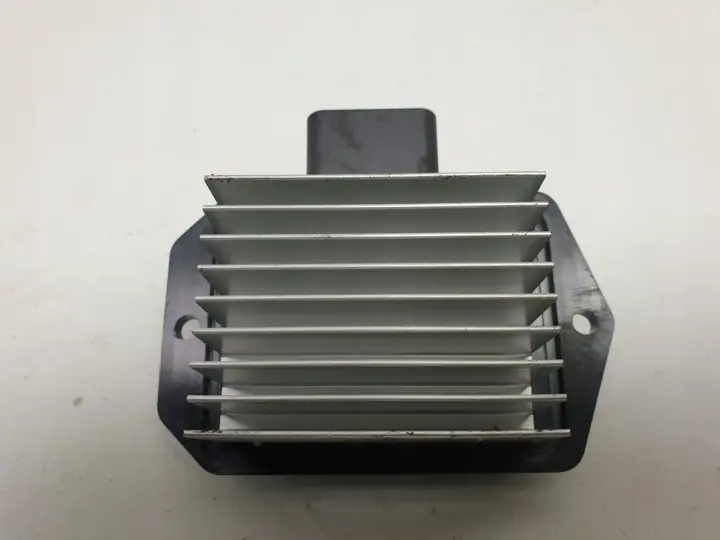 Toyota Land Cruiser J150 150 REZYSTOR DMUCHAWY