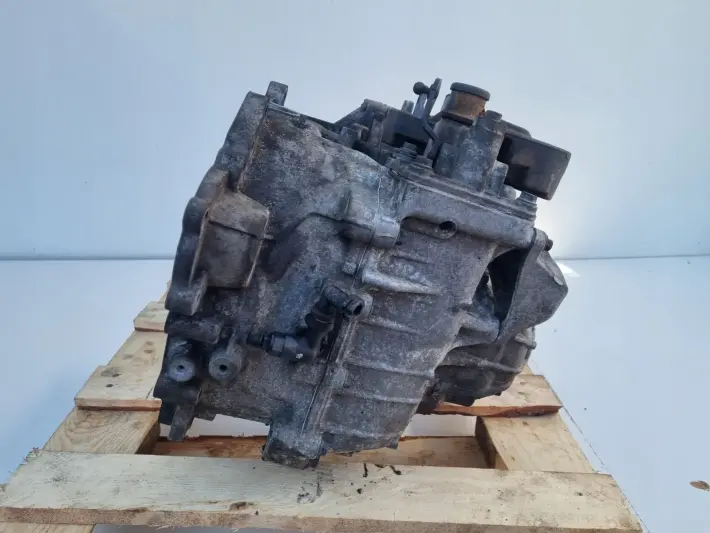 Volvo S60 V70 II 2.4 D5 SKRZYNIA BIEGÓW 666R-7002-BB 9482374