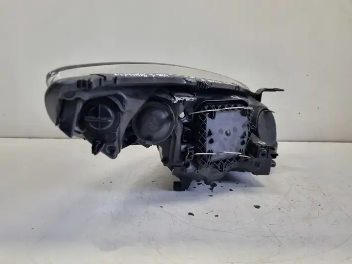Renault Megane III 08-12r PRZEDNIA LAMPA LEWA lewy przód 260600017R