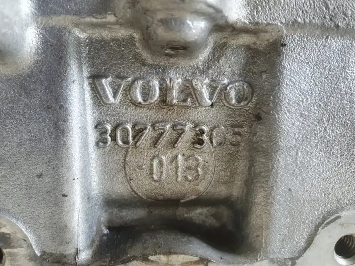 Volvo S60 V70 S80 XC70 2.0 D3 D4 2.4 D5 GŁOWICA CYLINDRÓW 30777365