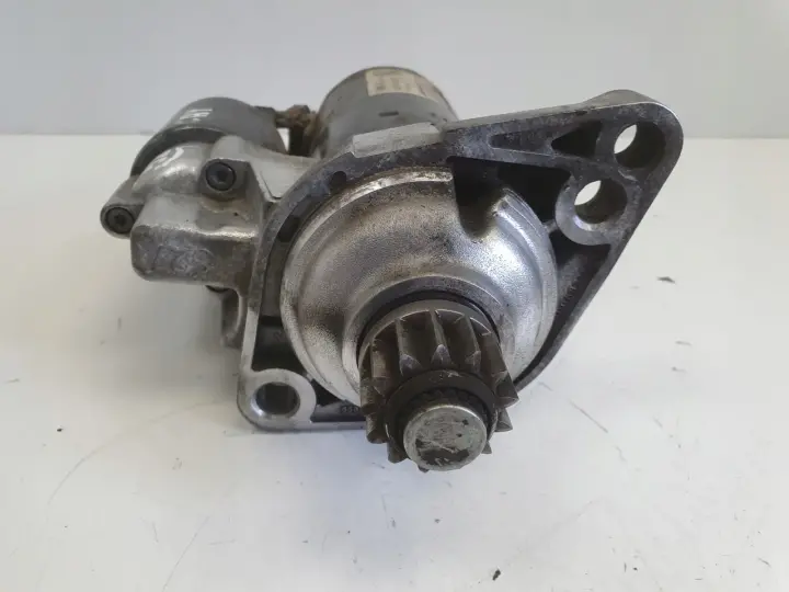 VW Golf VI 1.6 TDI ROZRUSZNIK bosch 02Z911024H