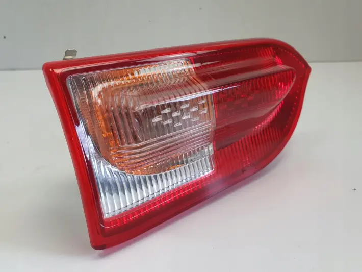 Opel Insignia A kombi TYLNIA TYLNA LAMPA PRAWA prawy tył w klape 13226855