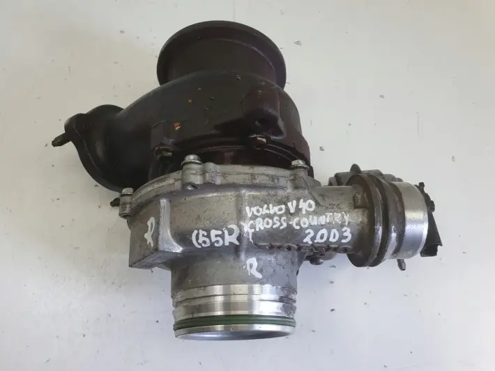 Volvo XC60 S60 V60 II 2.0 D3 TURBOSPRĘŻARKA turbo 31493379