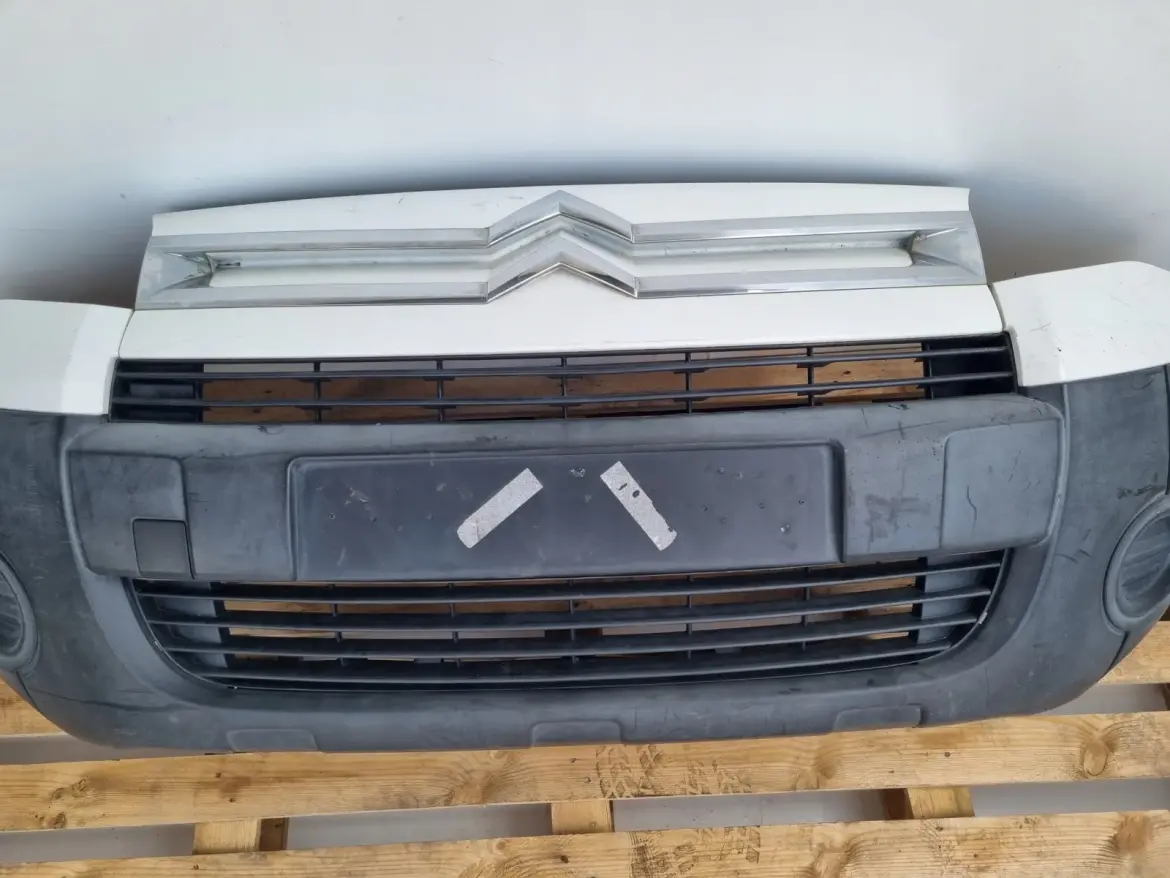 Citroen Berlingo II III 08-12r KOMPLETNY PRZEDNI ZDERZAK przód BIAŁY