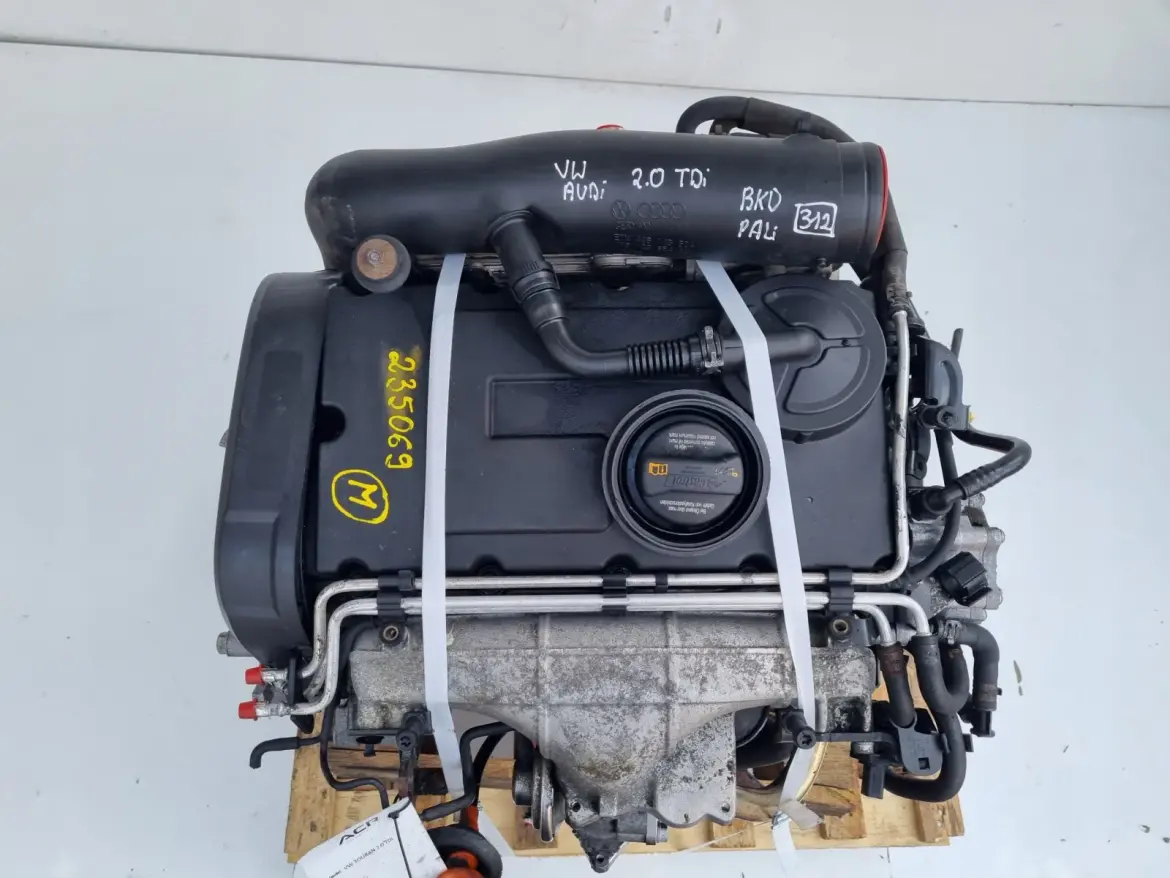 SILNIK KOMPLET Audi A3 II 8P 2.0 TDI 140KM BKD