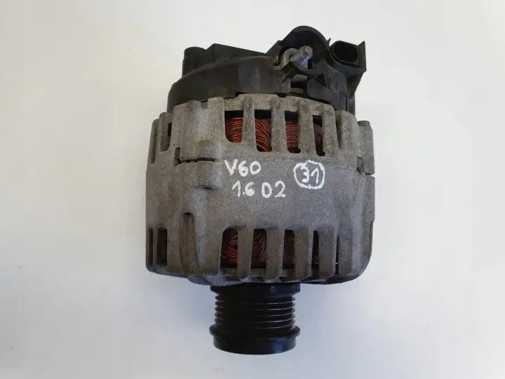 Volvo V40 II 1.6 D2 ALTERNATOR 30659390 valeo 150A