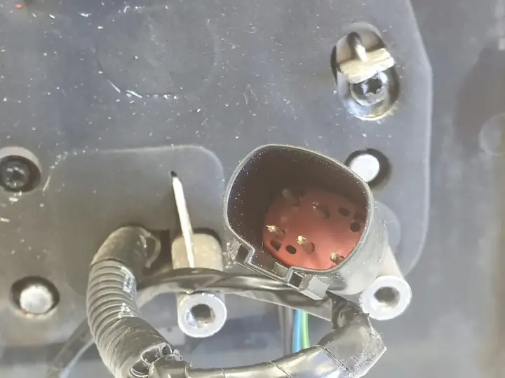 BMW 5 G30 G31 LUSTERKO PRAWE PASAŻERA 5 pin EUROPA 7452494