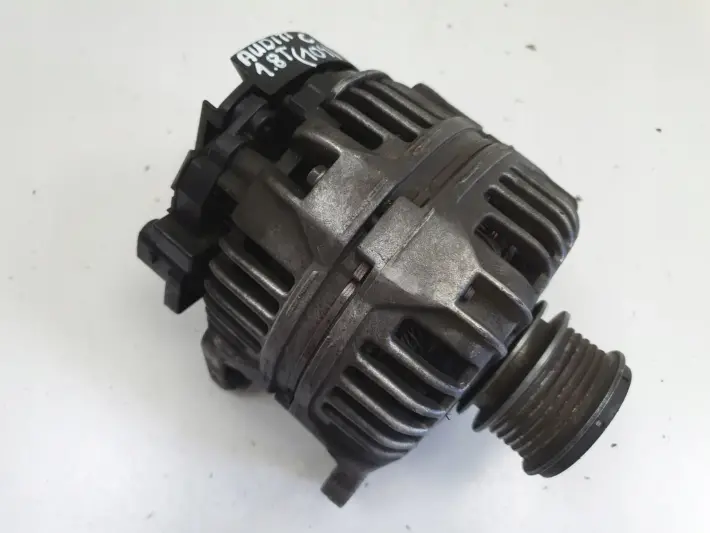 Audi TT 1.8 T ALTERNATOR bosch 028903028E 120A