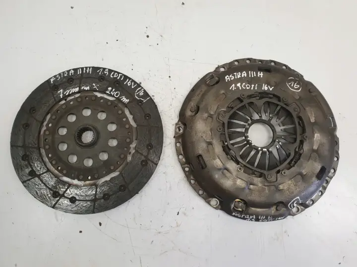 Opel Astra III H 1.9 CDTI 16V DOCISK TARCZA sprzęgło