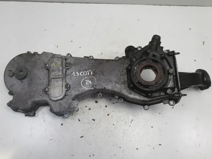 Opel Corsa D 1.3 CDTI OBUDOWA ROZRZĄDU pompa oleju 3.7004600