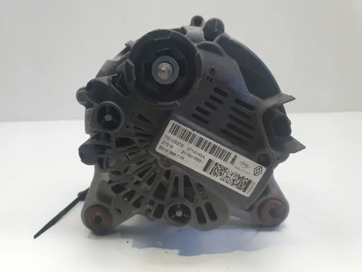 Renault Captur 1.2 TCe ALTERNATOR Veleo 231006677R 2116016831