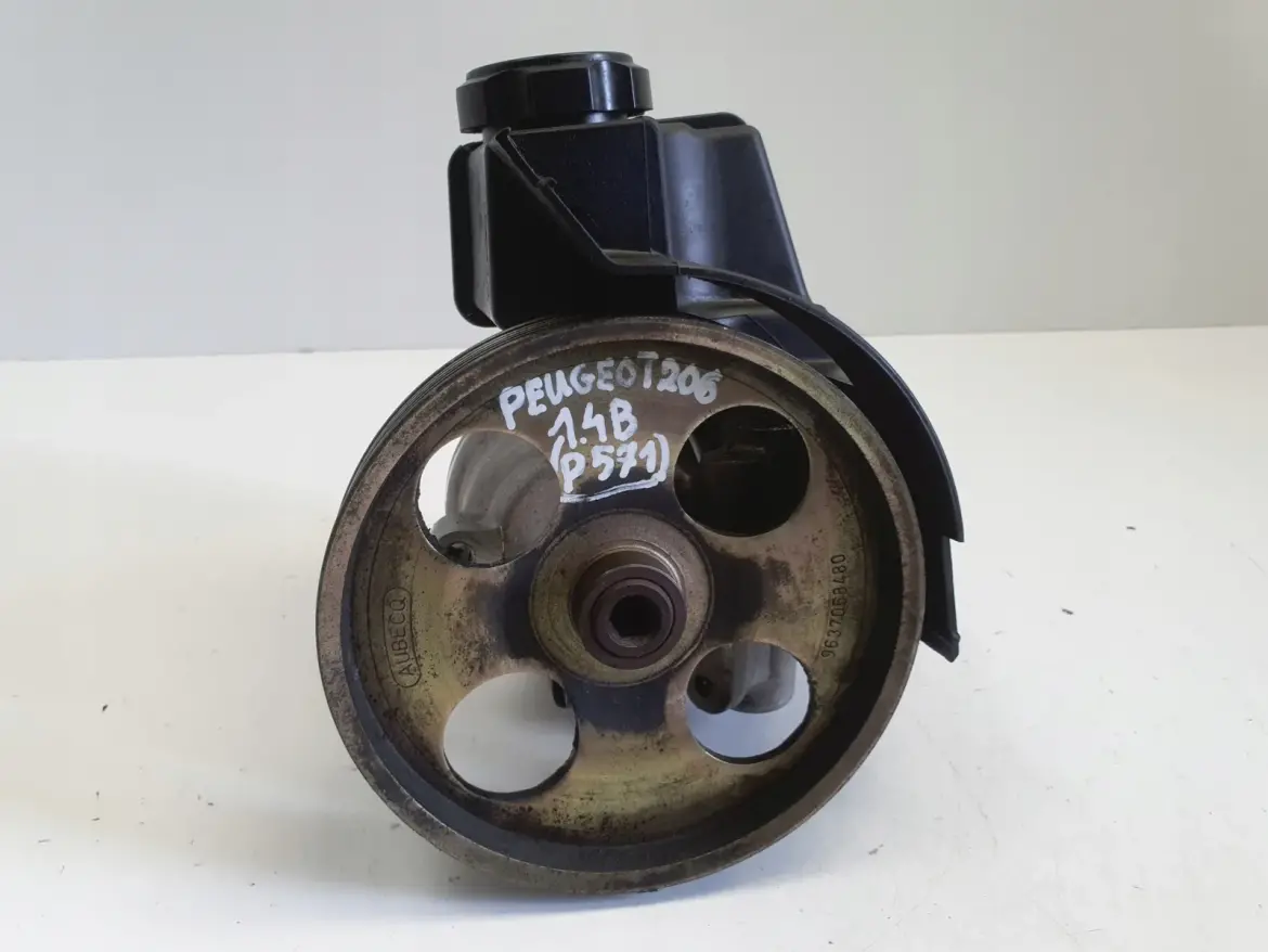 Peugeot 206 1.4 8V POMPA WSPOMAGANIA