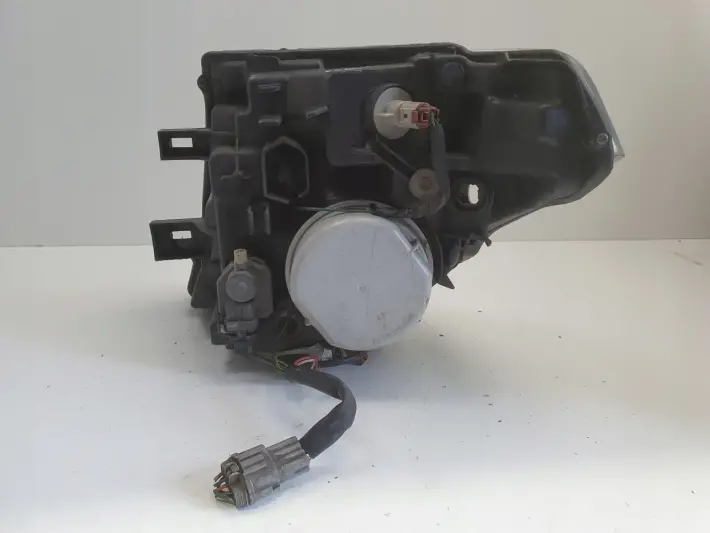 Nissan Pathfinder R51 Navara D40 III PRZEDNIA LAMPA PRAWA PRAWY PRZÓD xenon